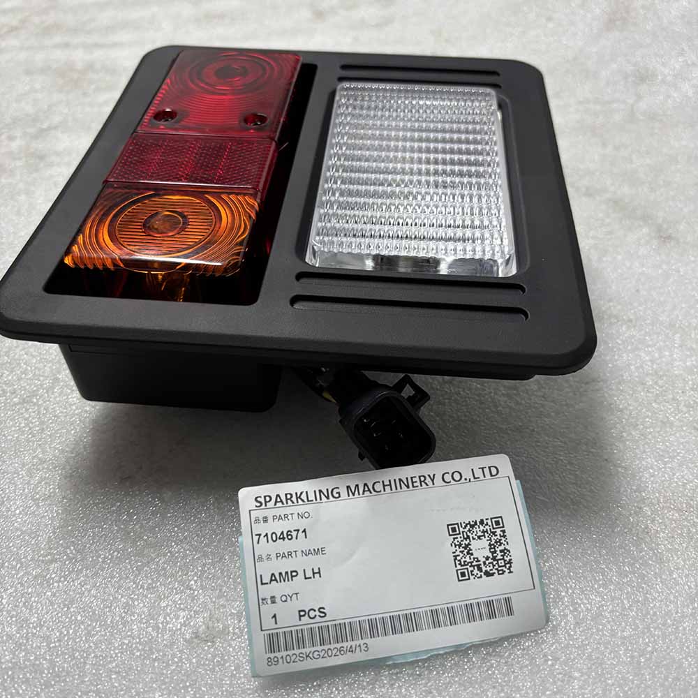 Bobcat-7104671-durable-polycarbonate-lens-LH-headlight