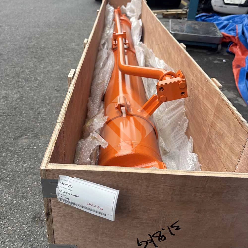 MADE IN CHINA SPARKLING MACHINERY NEW 440-00257 CYLINDER;ARM MADE IN CHINA SPARKLING MACHINERY NEW 440-00257 CYLINDER;ARM