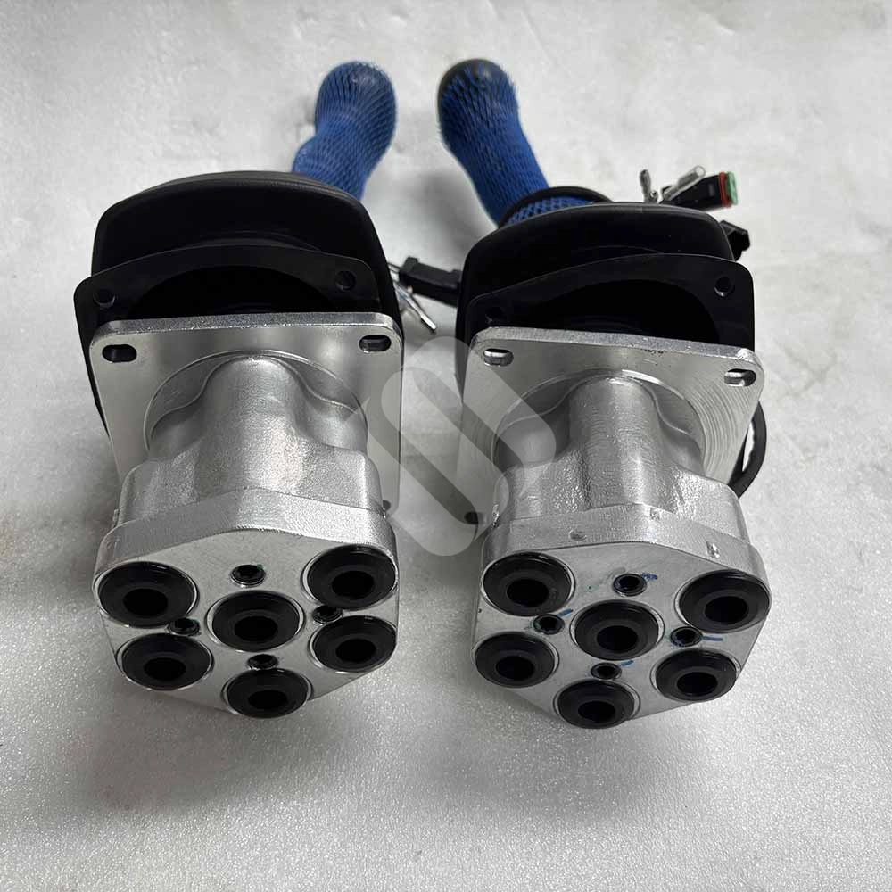 MADE IN CHINA SPARKLING MACHINERY NEW R220LC-9S JOYSTICK-RH  JOYSTICK-LH MADE IN CHINA SPARKLING MACHINERY NEW R220LC-9S JOYSTICK-RH  JOYSTICK-LH