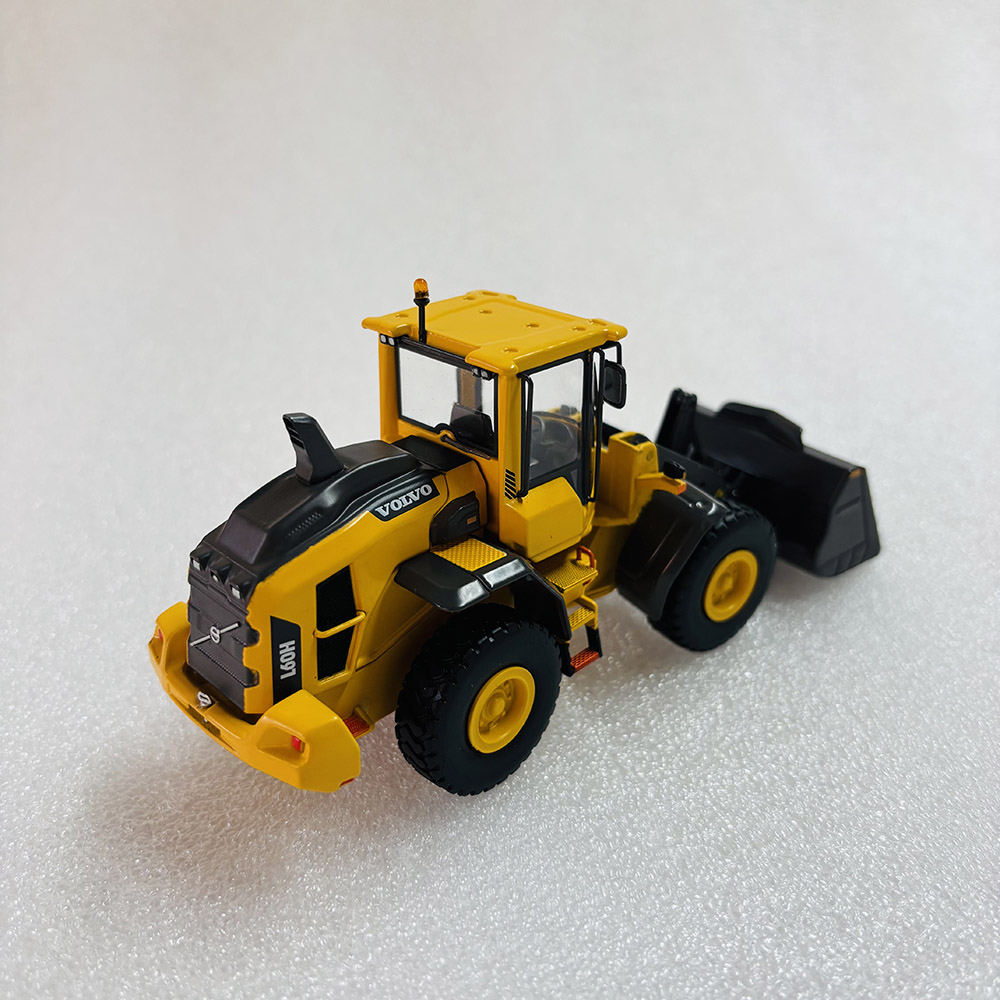 Volvo L60H die-cast wheel loader model metal alloy with movable bucket and loader arm