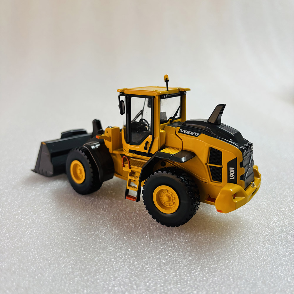 Volvo L90H Die-Cast Wheel Loader Model – High-Detail Metal Alloy Replica