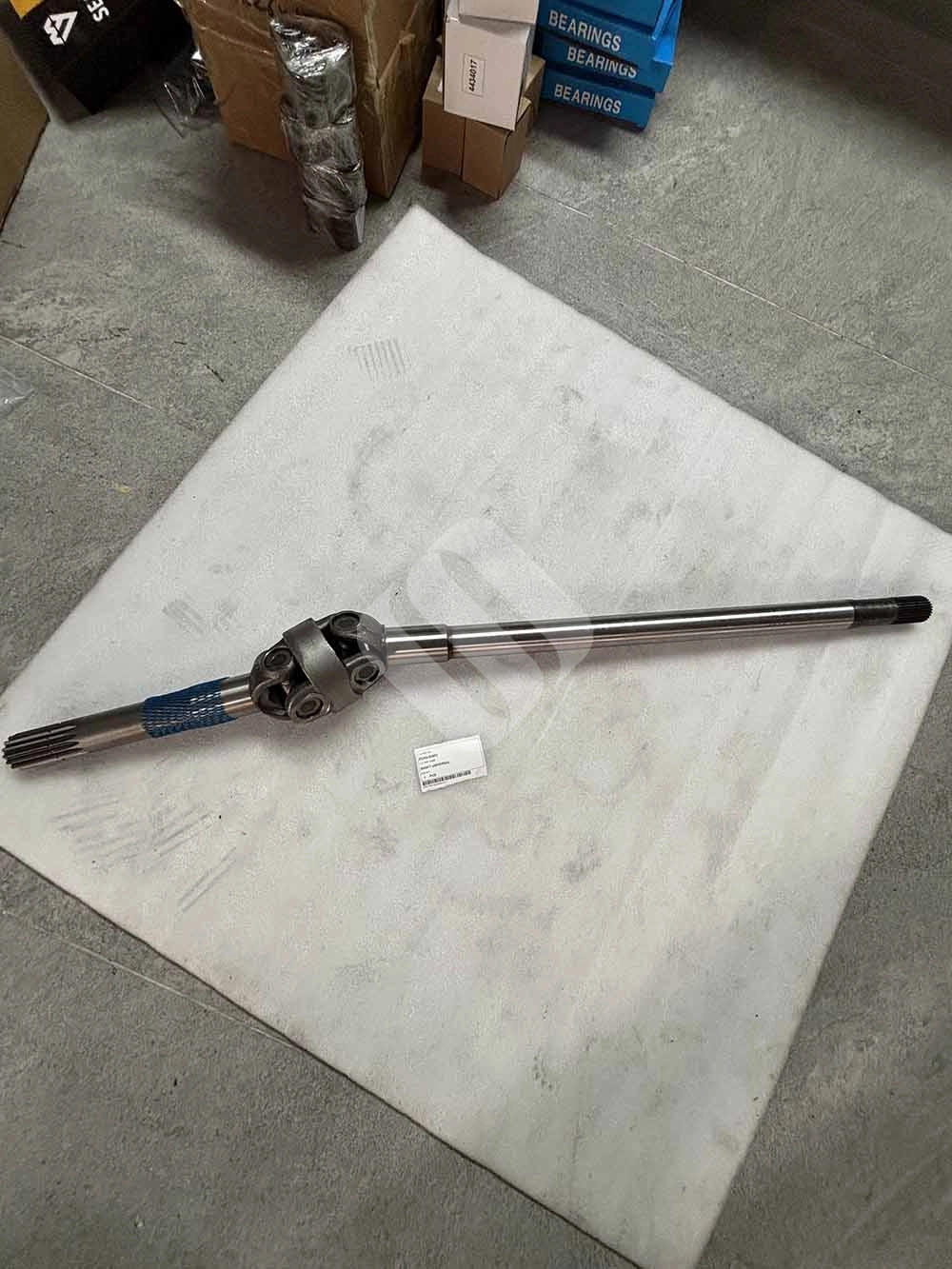 ZGAQ-02893 Transmission Universal Shaft for Hyundai Wheeled Excavators HW140 R140W-9 R140W-9A R140W-9S ZGAQ-02893 Drive Shaft Universal Joint for Hyundai R140W-9 HW140 Excavators