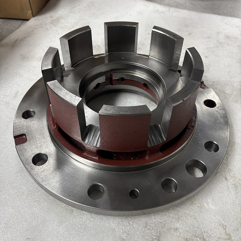 Hub compatible with Hyundai R140W-9A and HW140