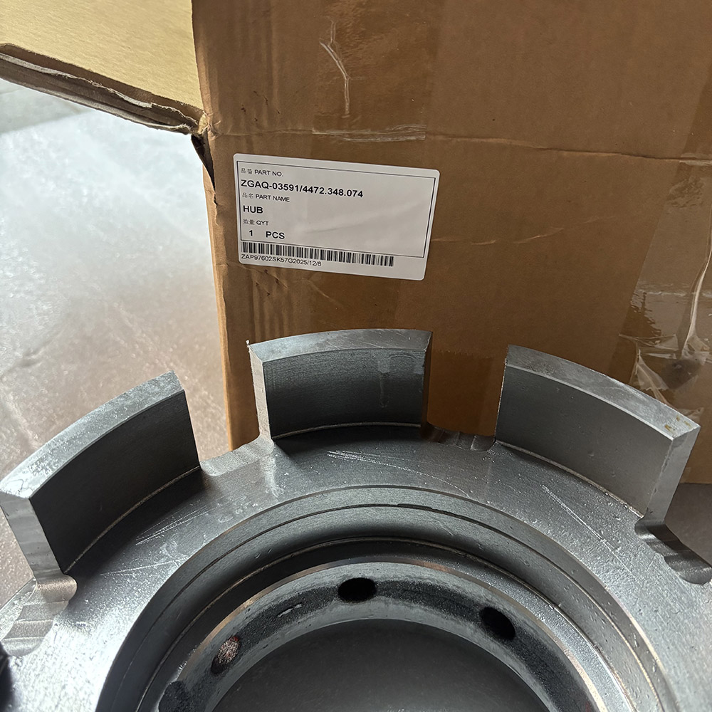 ZGAQ-03591 4472.348.074 Hub for Hyundai R160 R170 Excavators