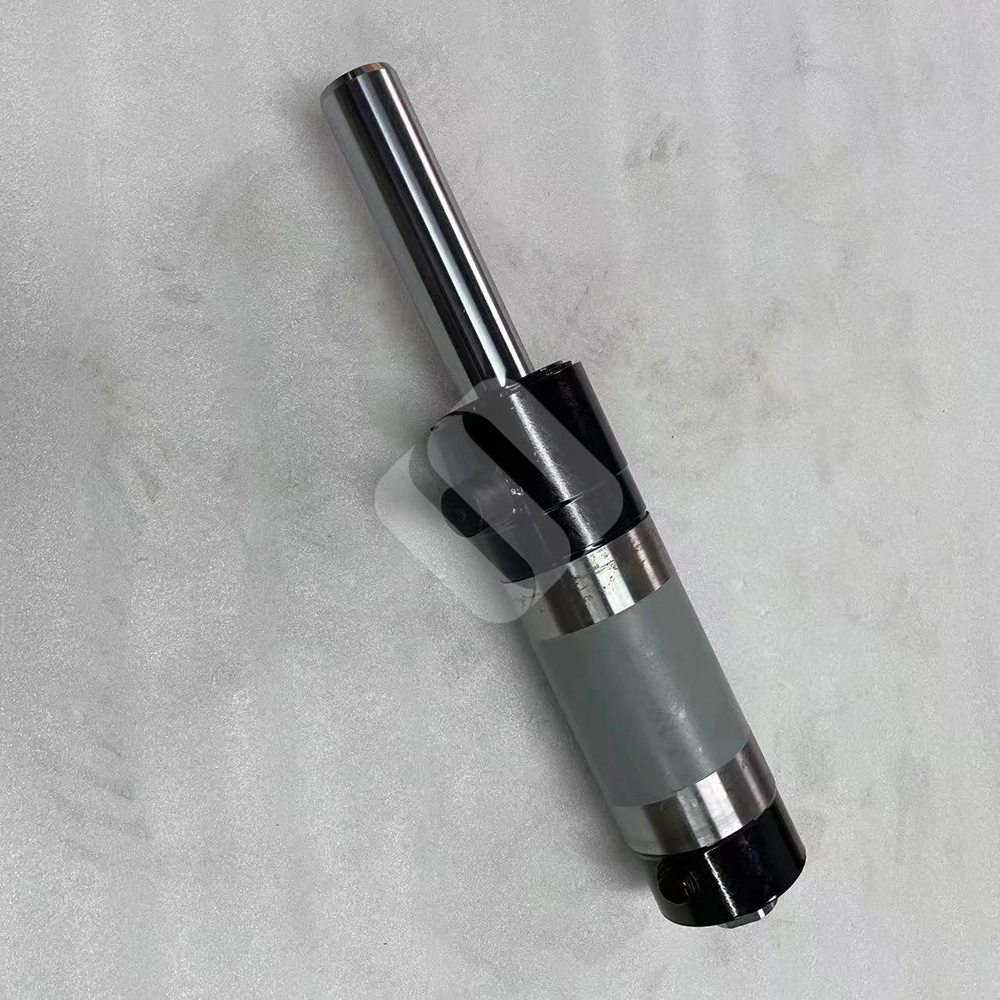 HYUNDAI WHEEL EXCAVATOR R140W-9 FRONT AXLE STEERING GEAR ZGAQ-04067 CYLINDER-STEERING HYUNDAI WHEEL EXCAVATOR R140W-9 FRONT AXLE STEERING GEAR ZGAQ-04067 CYLINDER-STEERING