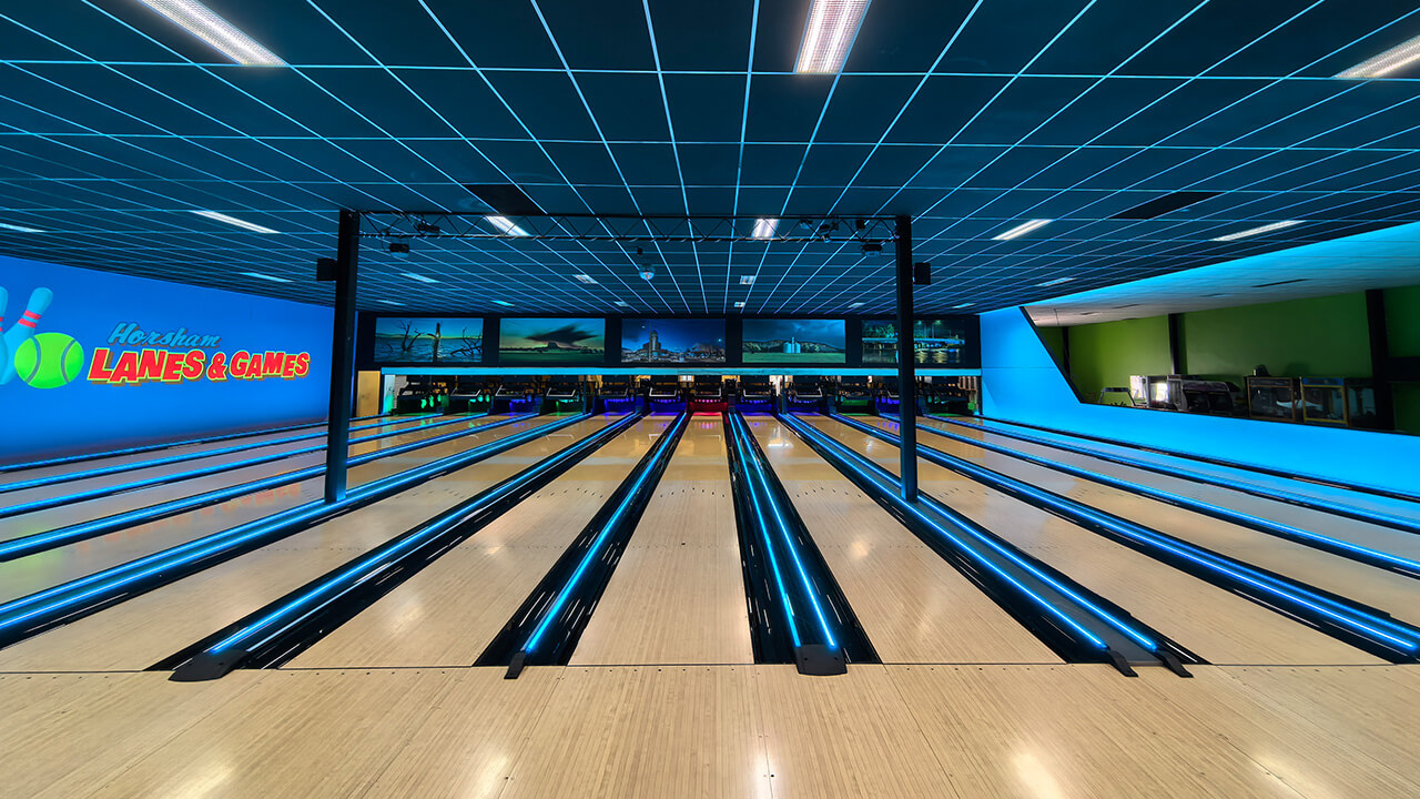 bowling pinsetter machine
