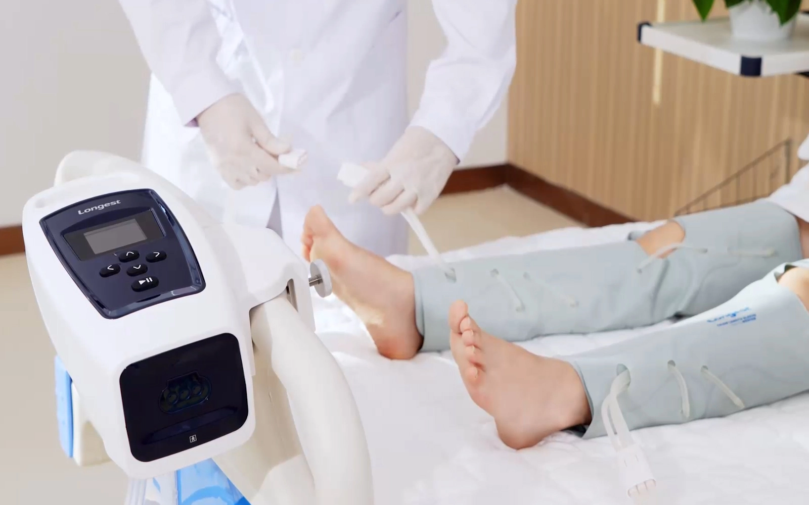 DVT-Compression-Device-for-Hospitals-LGT-2201DVT-(2) DVT Compression Device for Hospitals LGT-2201DVT (2)