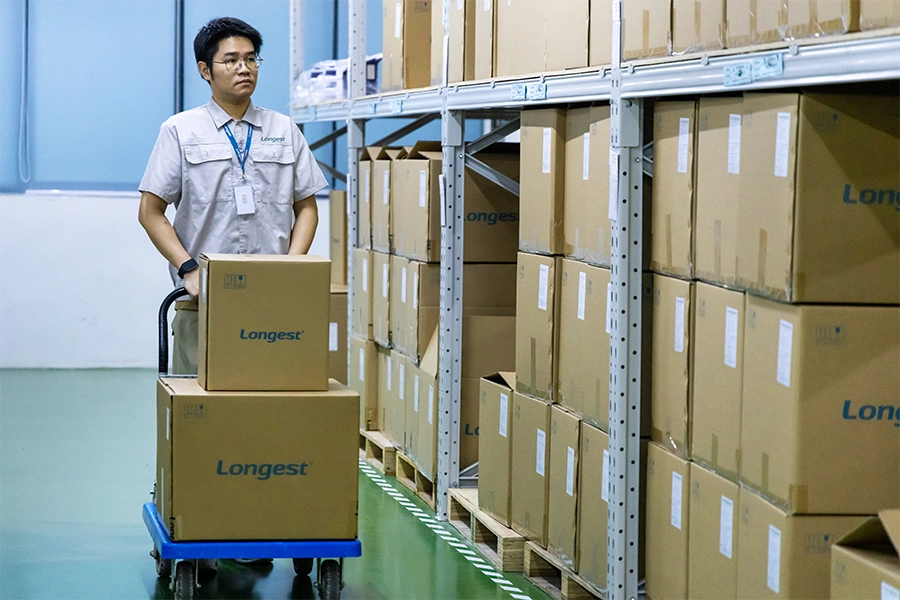 Pack & Shipping