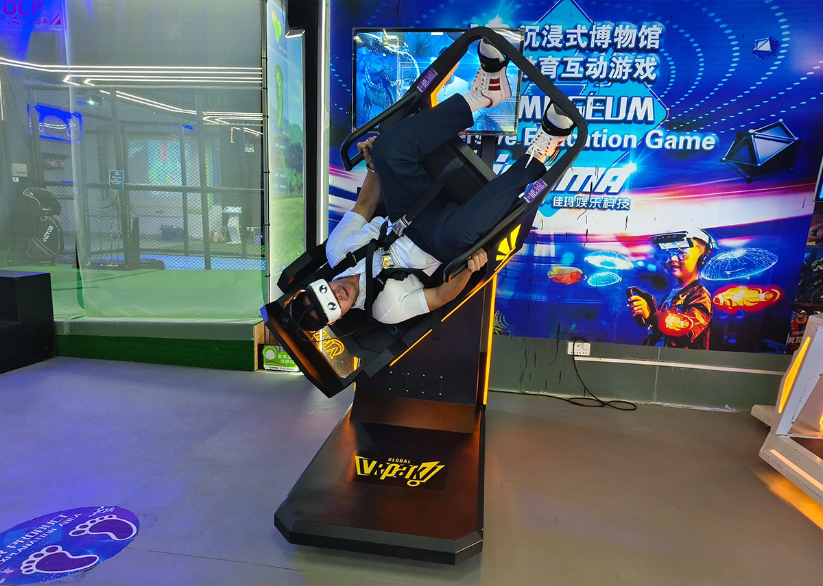 VR rotating space simulator manufacturer store