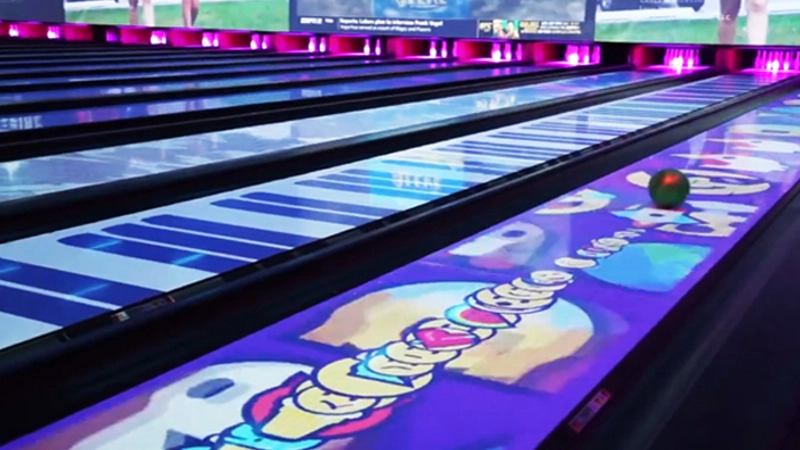 interactive-bowling-game interactive bowling game