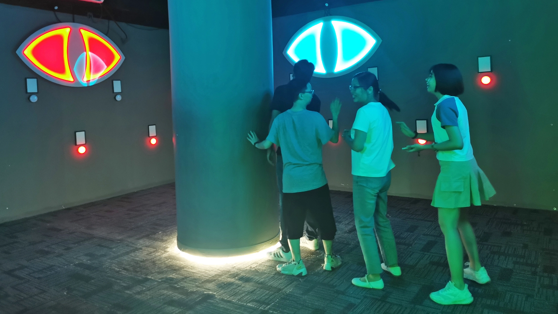 JAMMA multi-room activate game venue with LED floor challenges, interactive wall games, and centralized management software