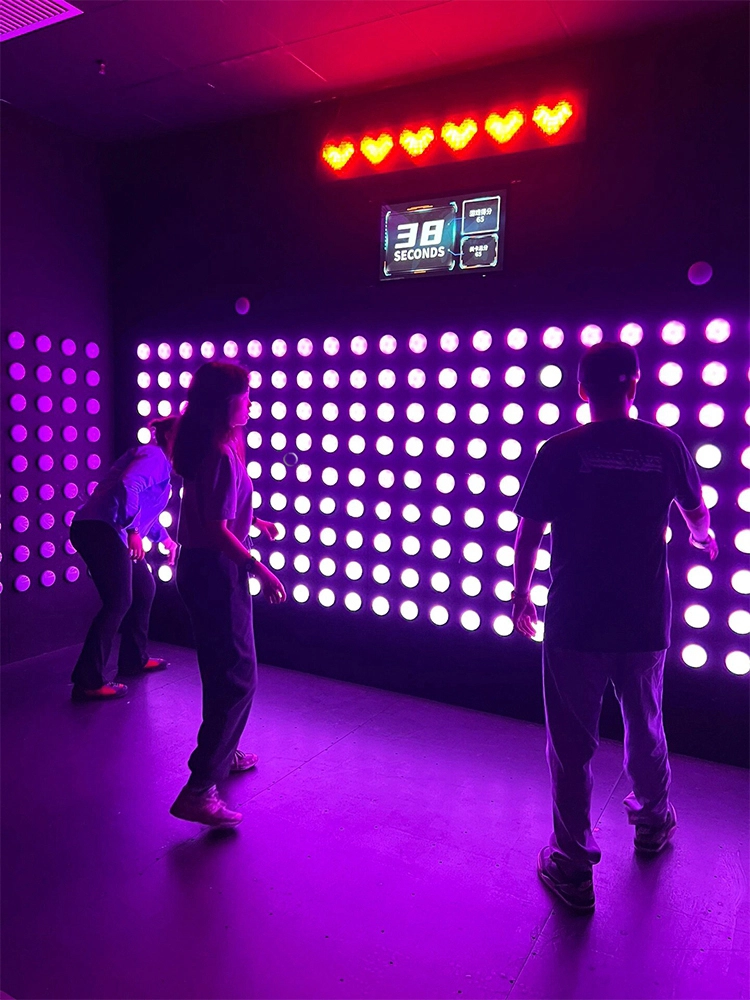 Activate-wall-led-lights-team-push-challenge-game-room-(3) Order interactive LED lights team game from factory
