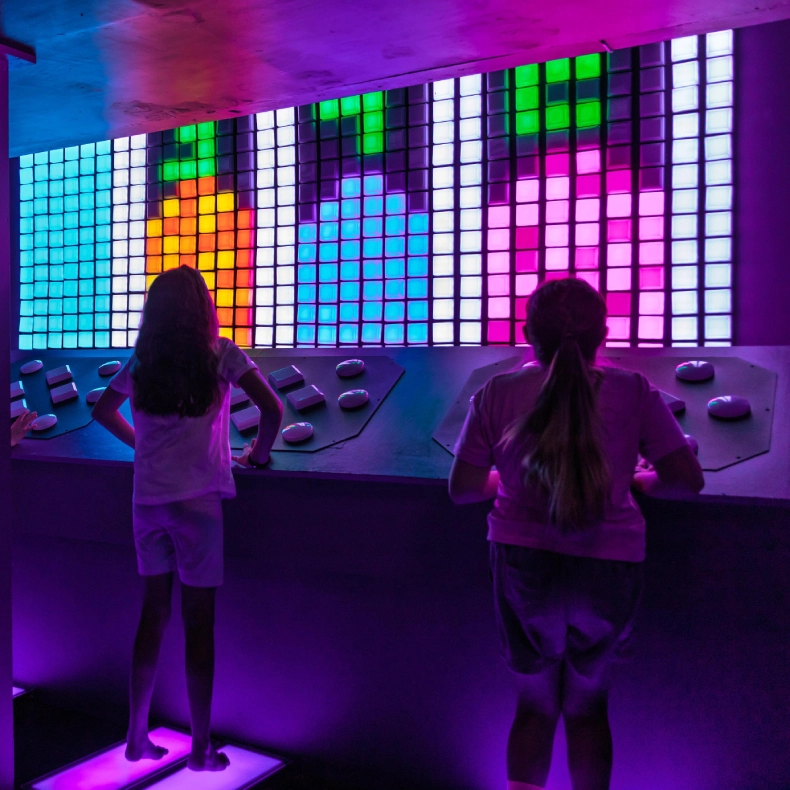 active-gaming-control-game-room-manufacturer-in-china