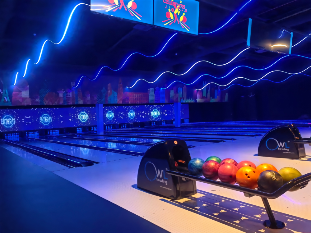 Bowling alley