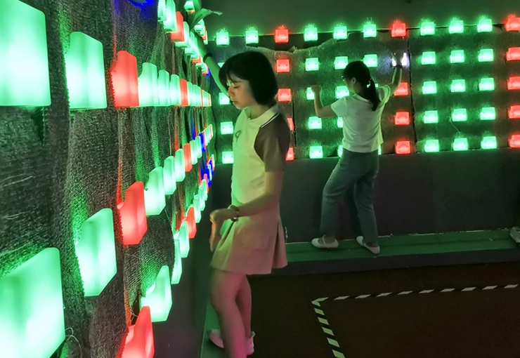 How-Does-an-Interactive-Rock-Climbing-Game-With-a-Laser-Chamber-Work How Does an Interactive Rock Climbing Game With a Laser Chamber Work