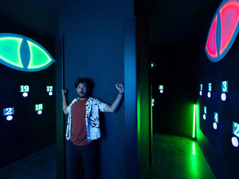 Immersive-game-room Fun Games to Play When Hosting an Event