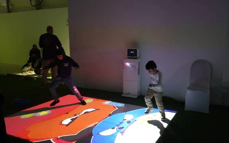 interactive-floor-projector interactive floor projector