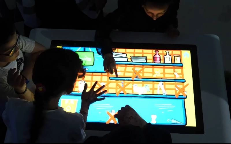 interactive-game-table interactive game table