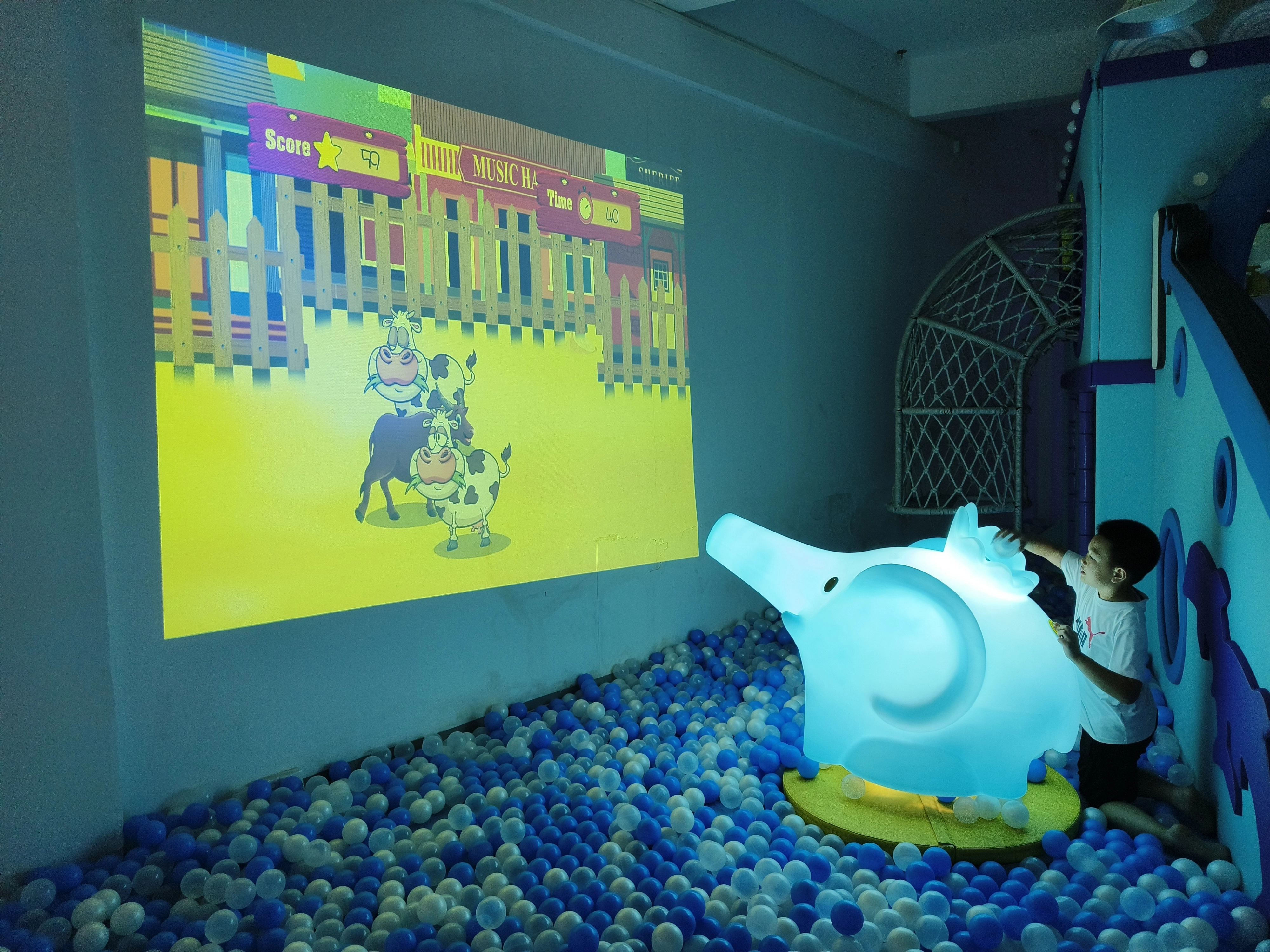 What-Makes-Interactive-Wall-Projection-Games-a-Must-Have-for-Indoor-Playgrounds What Makes Interactive Wall Projection Games a Must-Have for Indoor Playgrounds