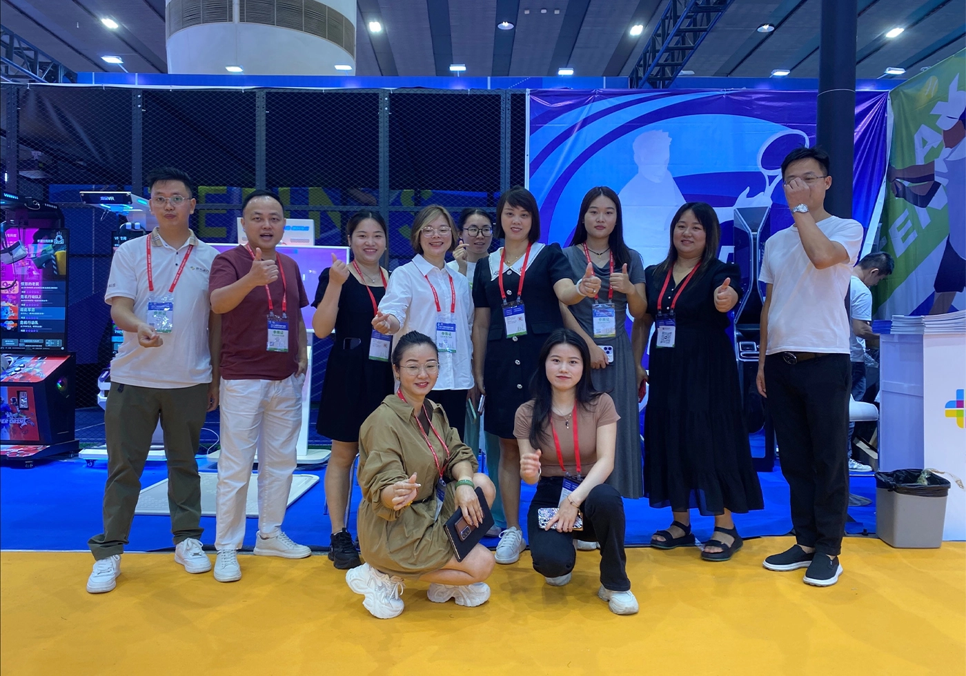 A professional pre-sales and after-sales team_