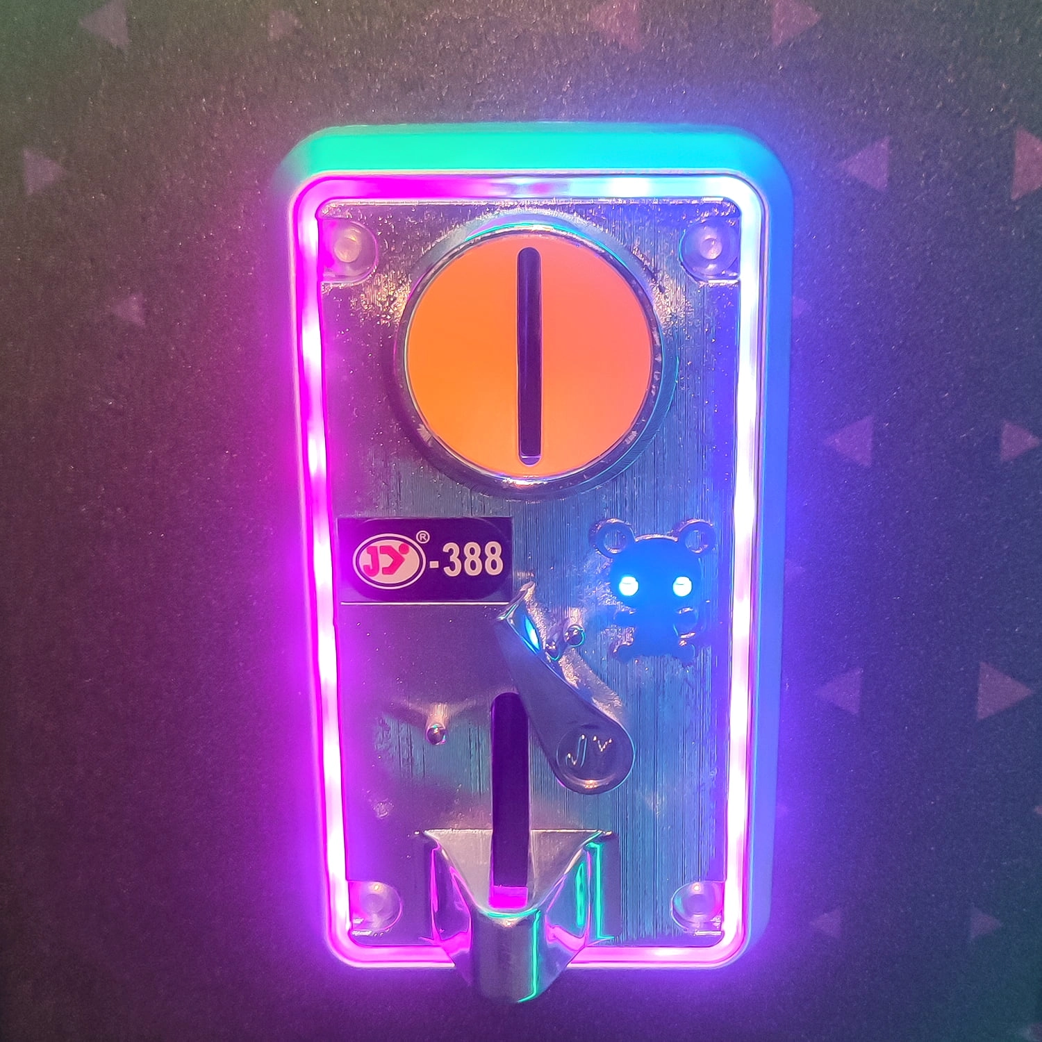 Coin slot