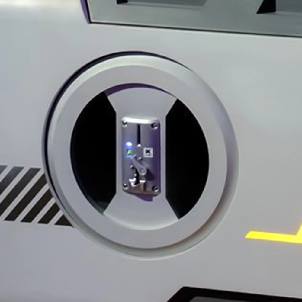 Coin slot