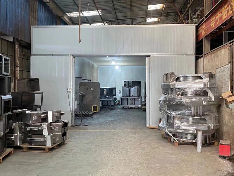 arcade-machine-factory-2 - Colorful Park