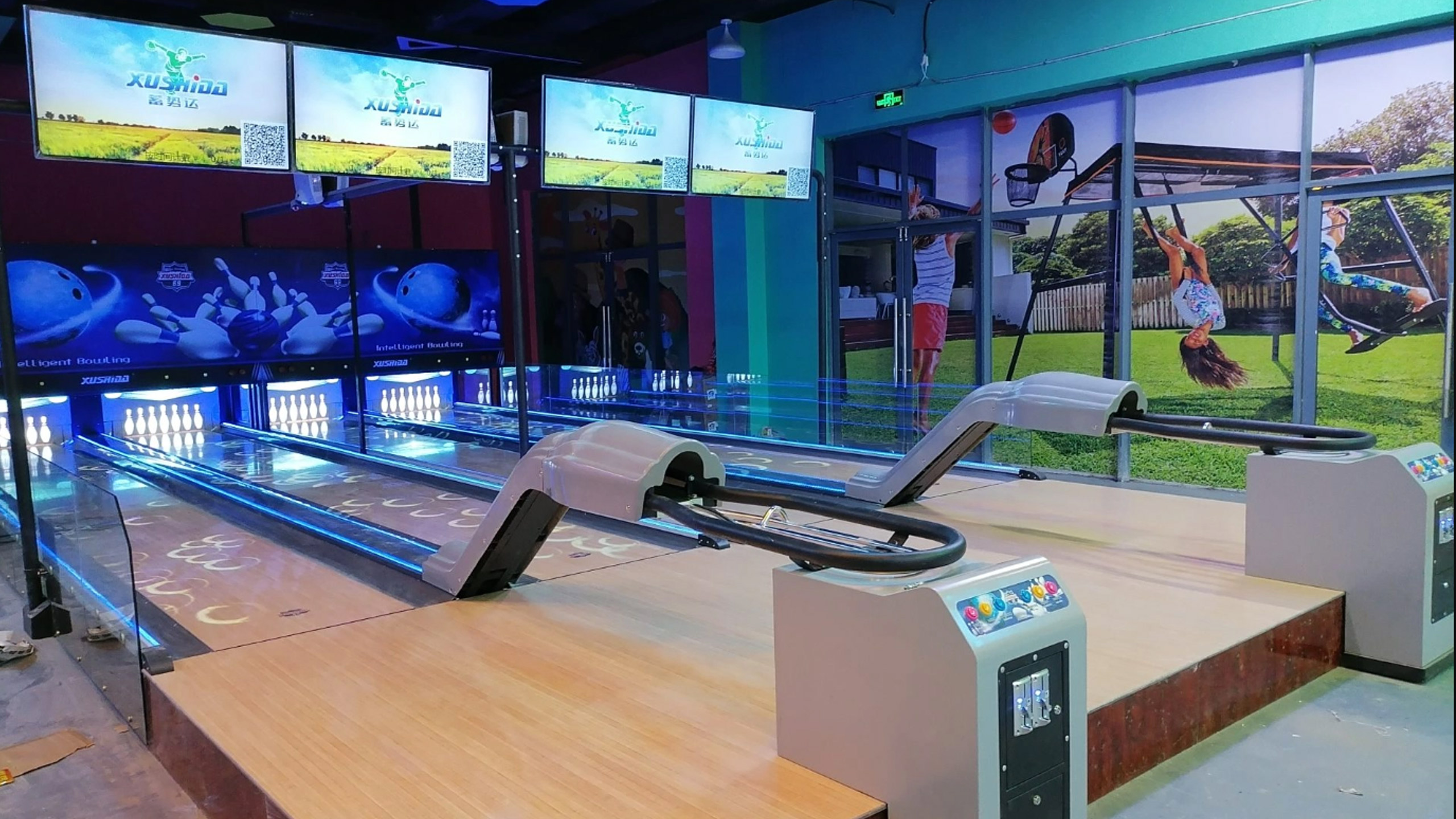 bowling-game-machine-bowling-alley - Colorful Park