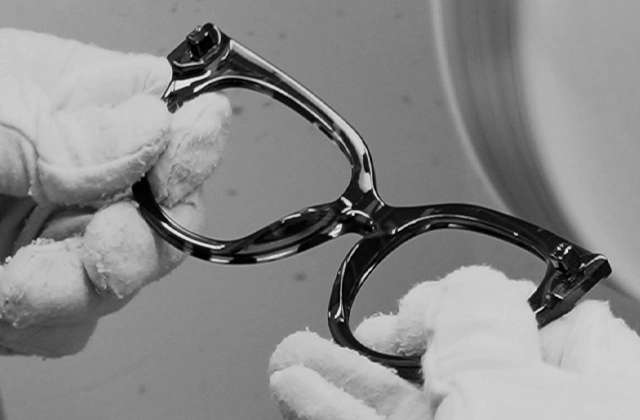 Polishing-and-waxing Polishing and waxing