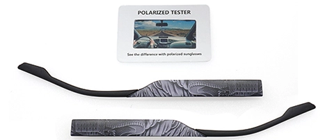 Polarized cardPair of glasses temples