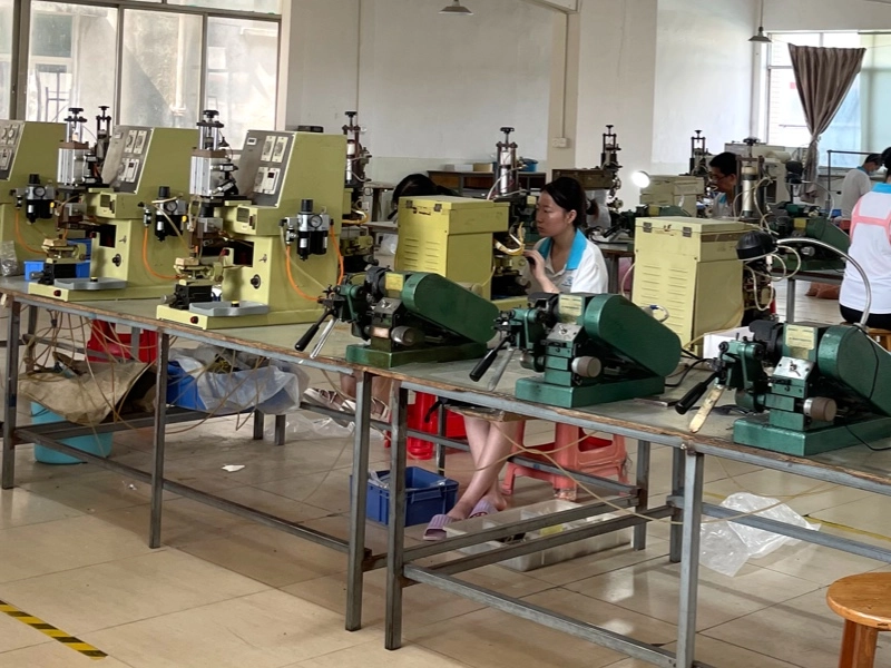 HECHANG Glasses Hinge production workshop