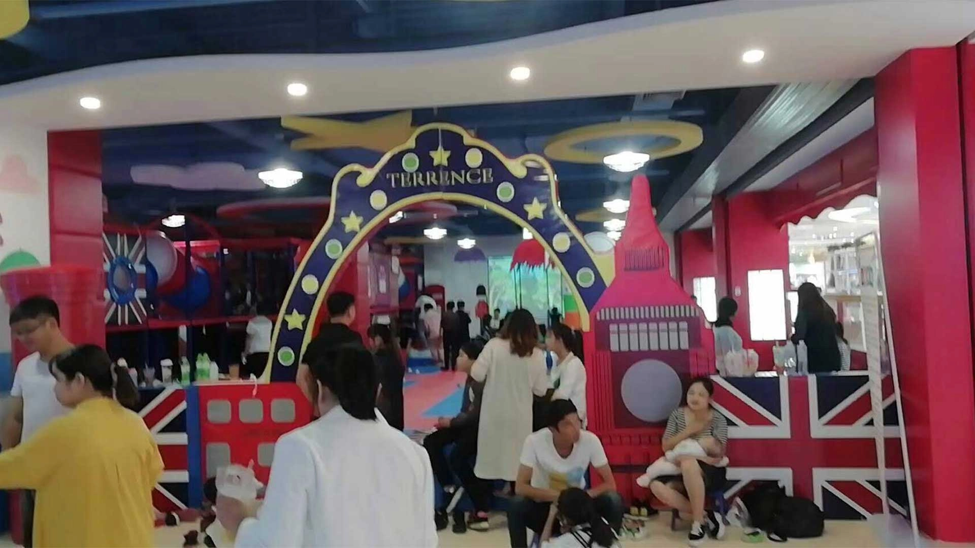 interactive floor projection system - MARWEY