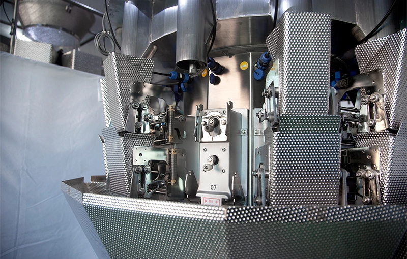 Auto 14 Heads Vertical Single-screw Feeding Pickles Multihead Weigher-7 - Kenwei