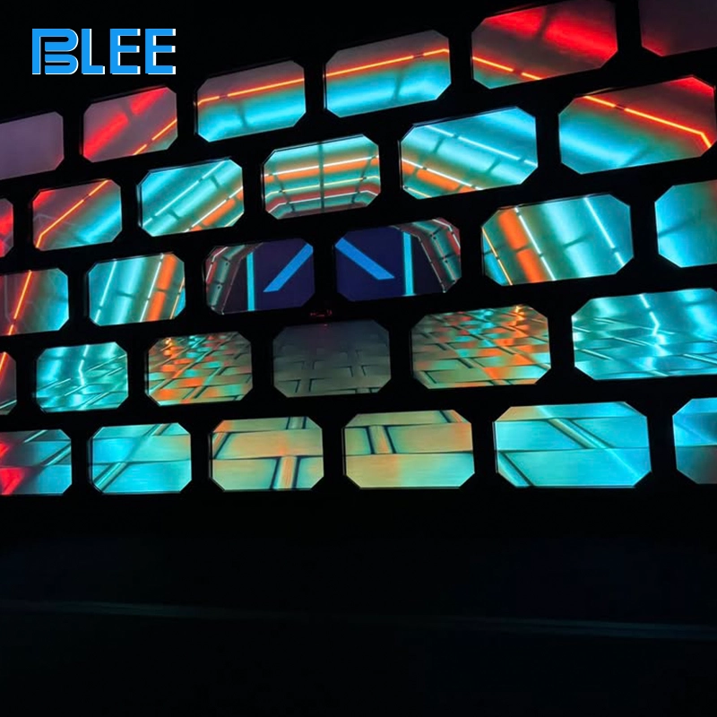 Throwing game - BLEE