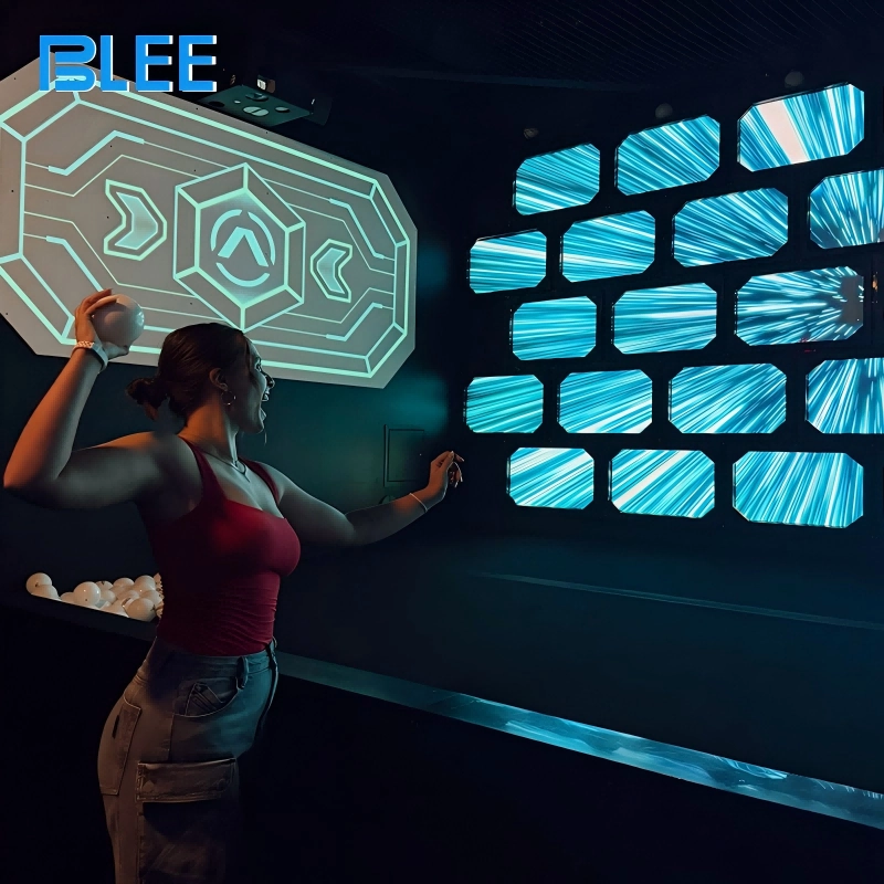 interactive Throwing Game Machine - BLEE