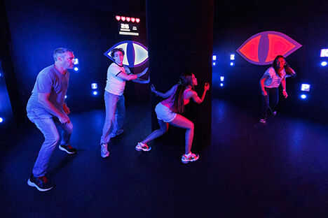 Devil‘s Eye Hide Activate Game