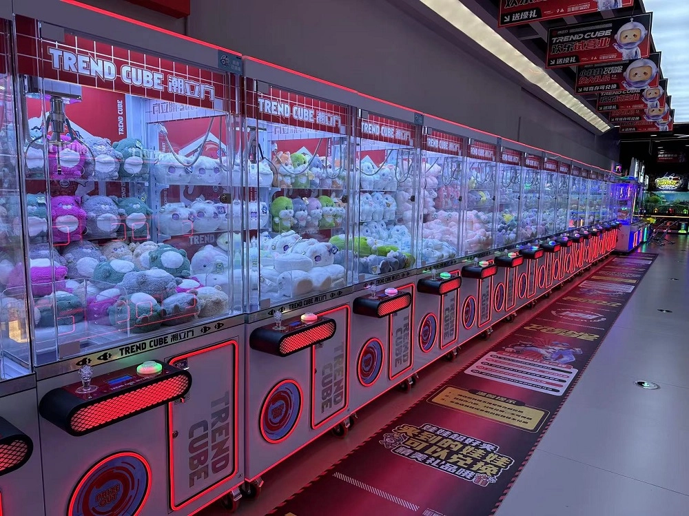 commercial claw machines - BLEE