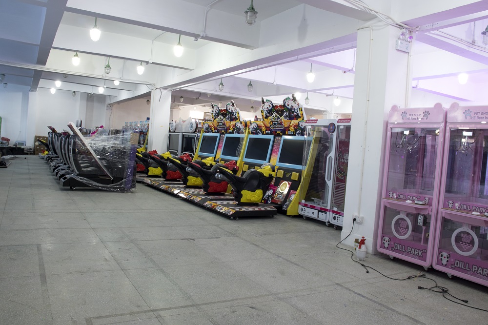 racing game machine