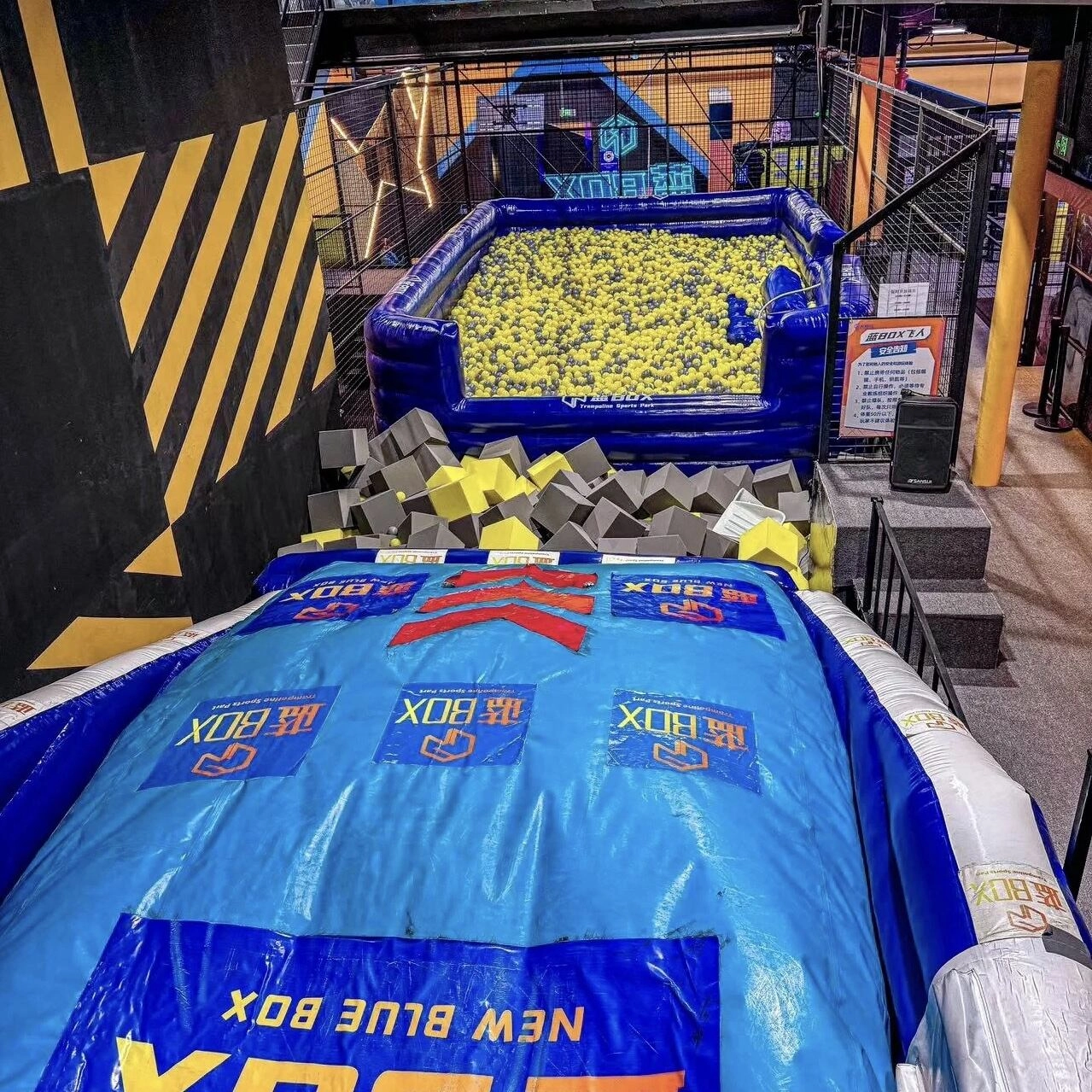 Indoor Trampoline Park China 6 - BLEE