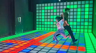 Interactive games - BLEE