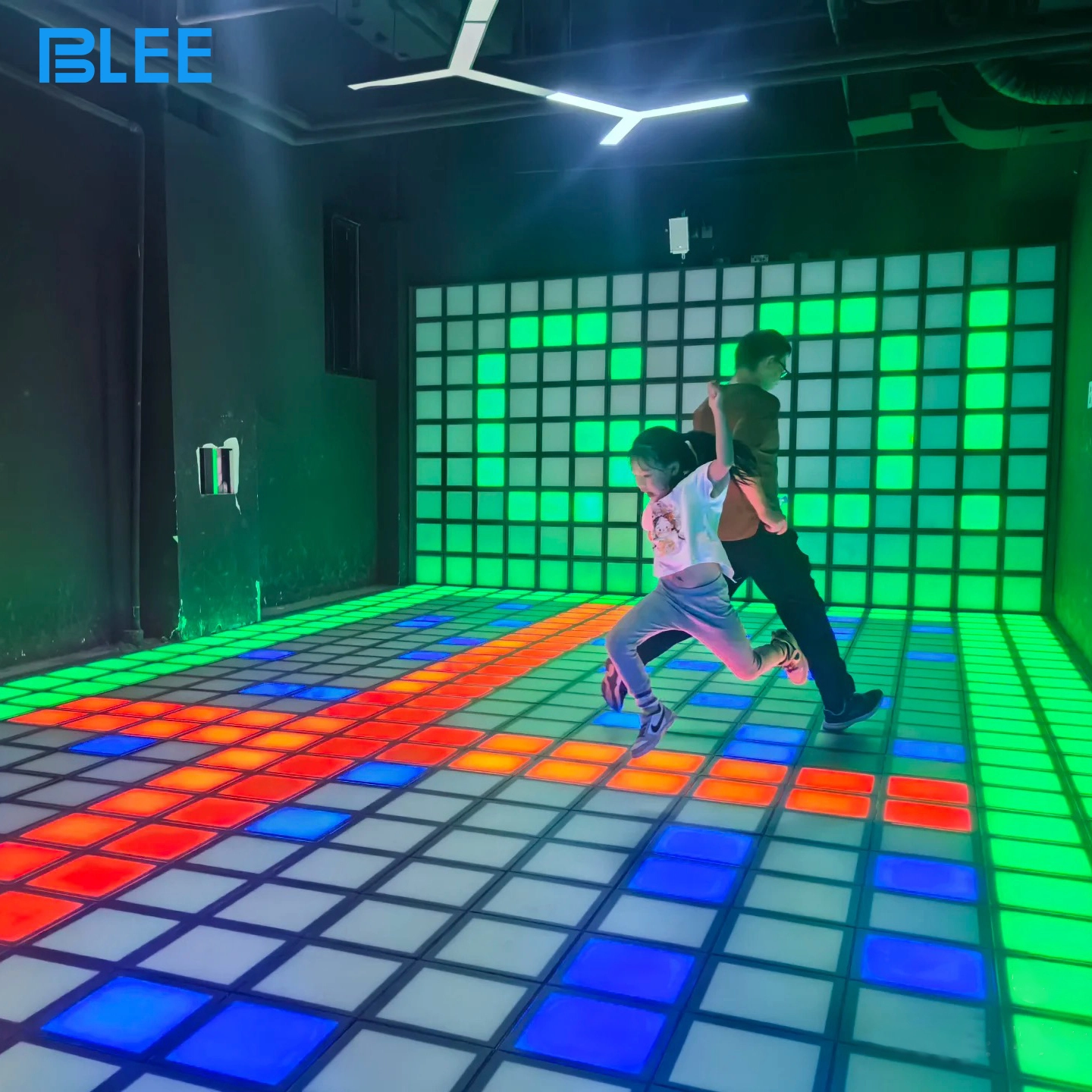 LED floor game - BLEE