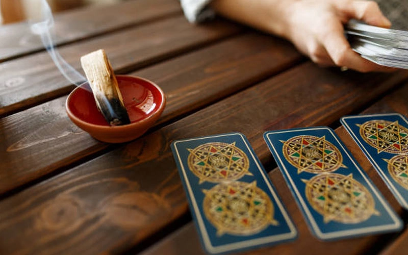 The Fascinating Origins of Card Games-2