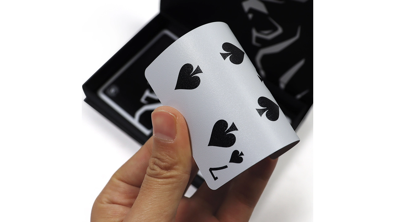 black-poker-cards-720 black poker cards-720
