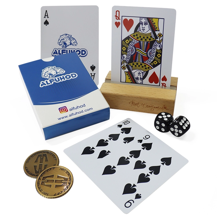 Plastic poker cards (10)