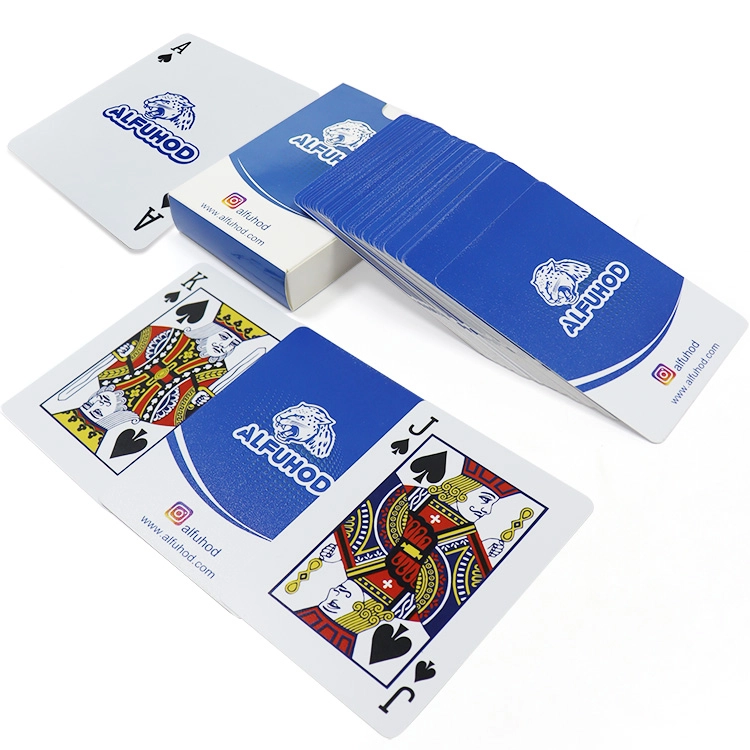 Plastic poker cards (5)
