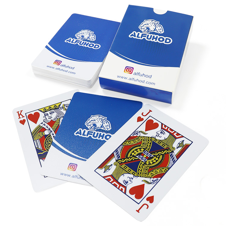 Plastic poker cards (7)