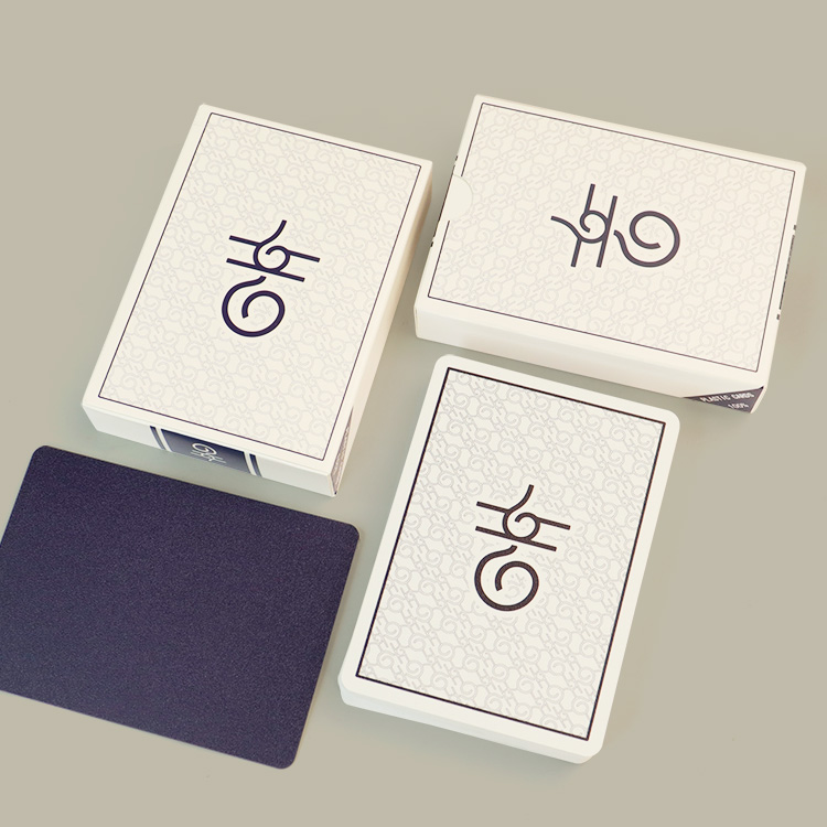 White plastic cards(10)