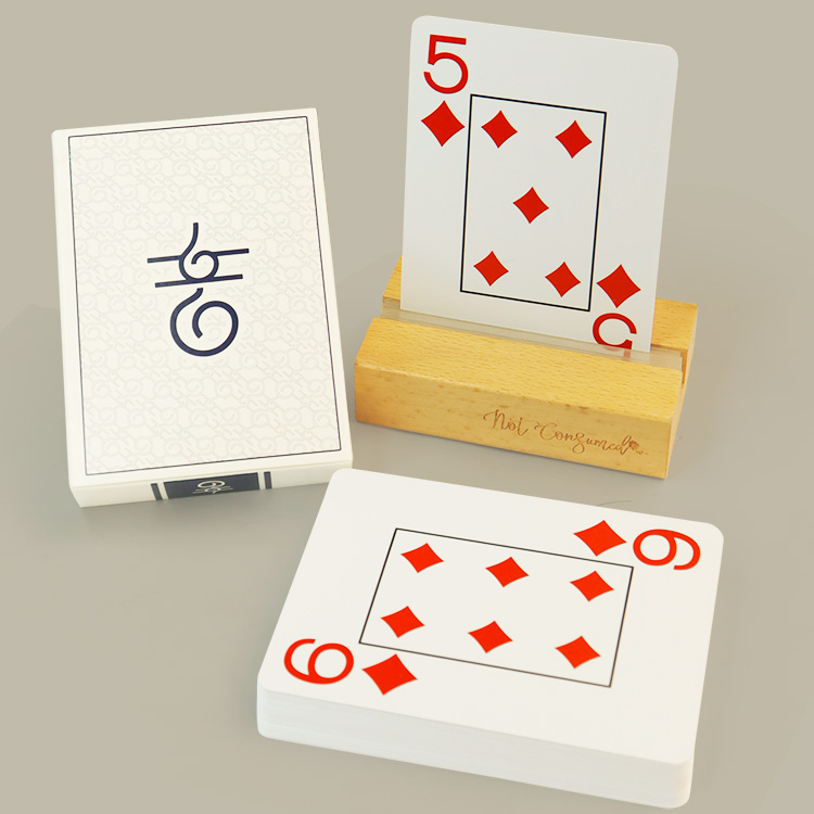 White plastic cards(15)