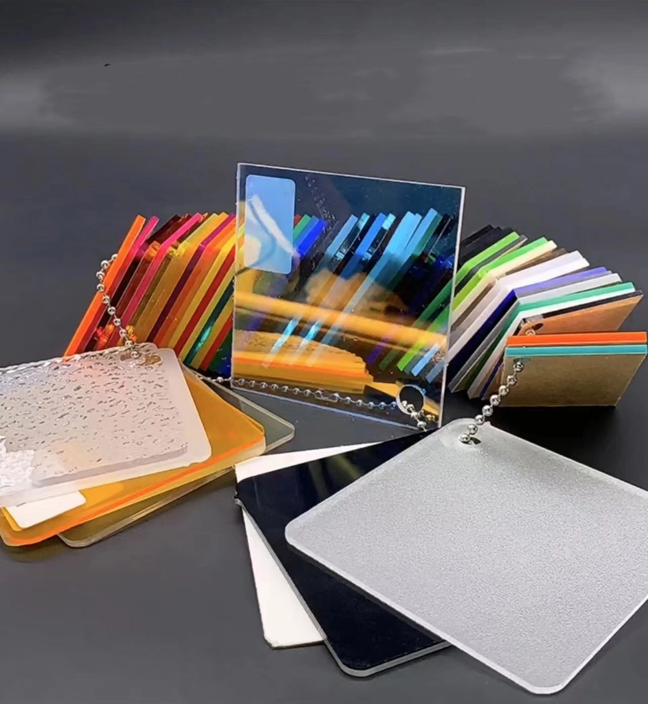 iridescent acrylic sheet - CHINAPLAS 微信图片_20230327171745 - CHINAPLAS