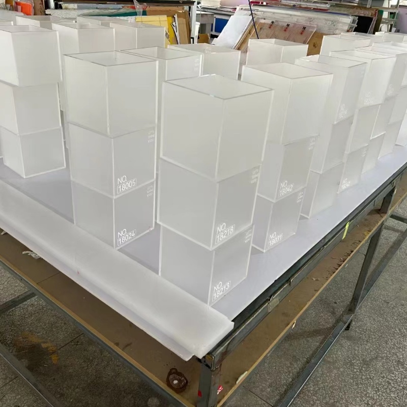 acrylic display box customize (1)